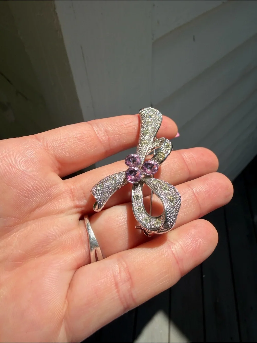 Vintage Silver-Tone Ribbon Bow Brooch with Pink Crystal Centers Stamped ☀️ATRE